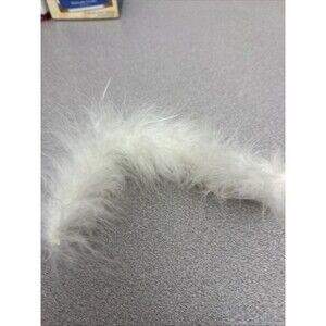 Barbie 9” White Fuzzy Feather Marabou‎ Wrap, Stole, Shawl